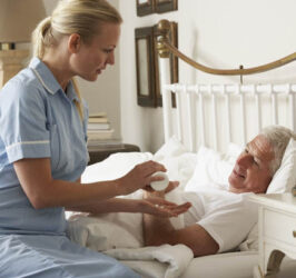 ukhod-za-tyazhelobolnymi-i-lezhachimi-bolnymi
