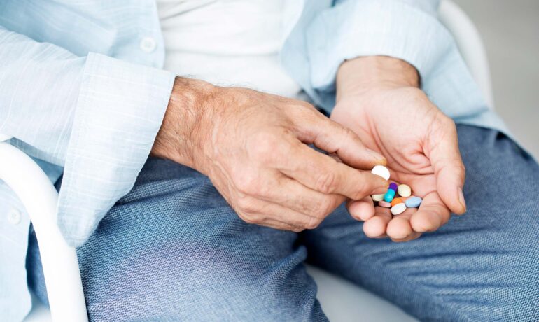 Прием витамина Д пожилыми